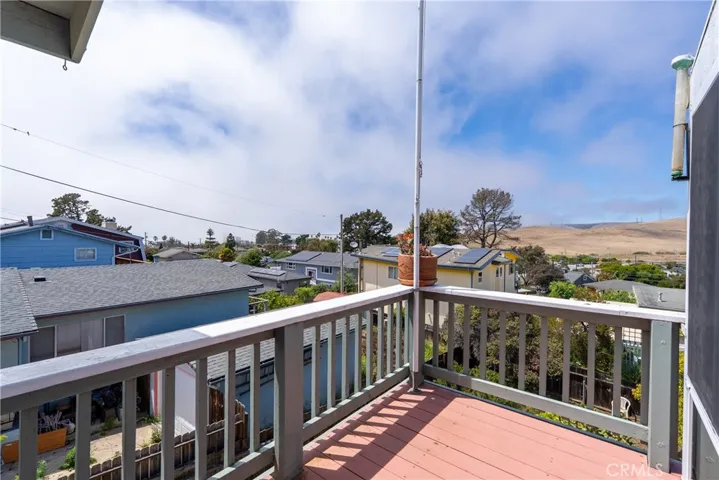 Upstairs deck affords views of the Ocean and North Coast on Sunny Days