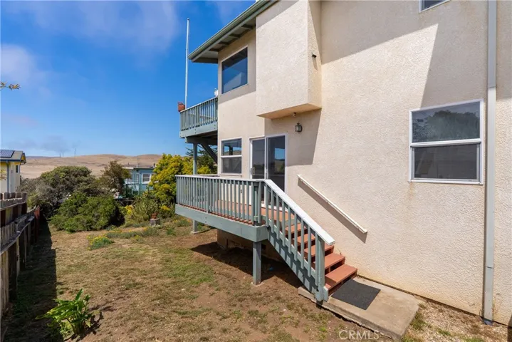 Private access to downstairs which could be converted to a generational living set up