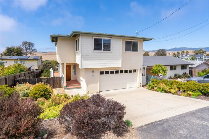929 Marina, Morro Bay, California 93442