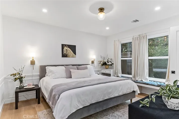 2925 W Oak, Burbank, California 91505