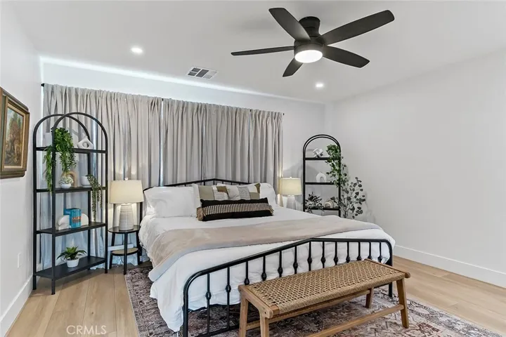 2925 W Oak, Burbank, California 91505