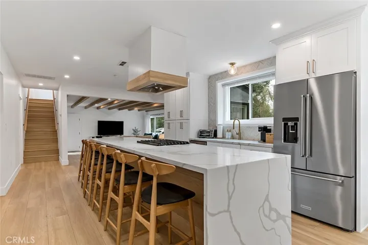 2925 W Oak, Burbank, California 91505
