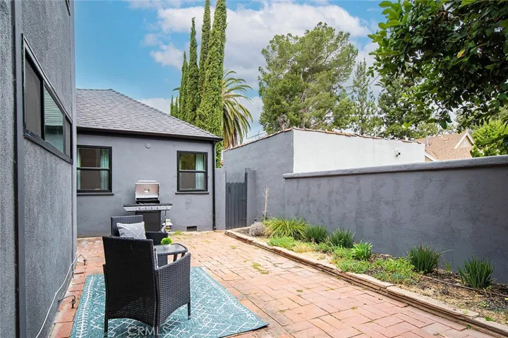 2925 W Oak, Burbank, California 91505