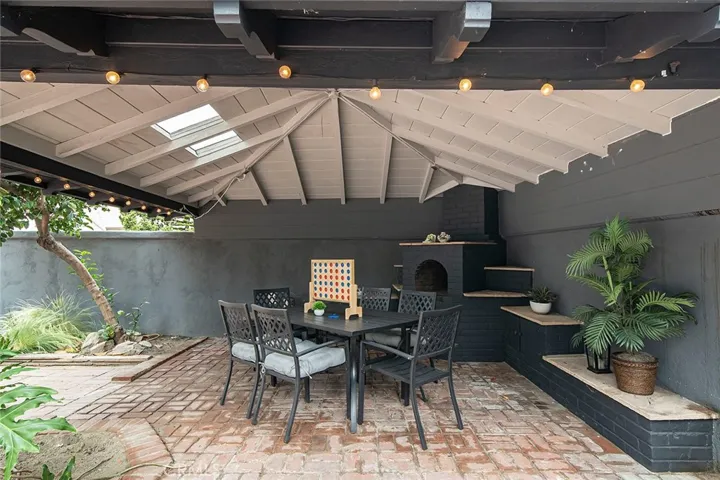 2925 W Oak, Burbank, California 91505