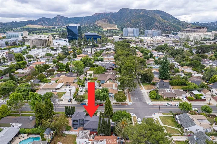 2925 W Oak, Burbank, California 91505