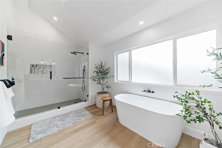 2925 W Oak, Burbank, California 91505