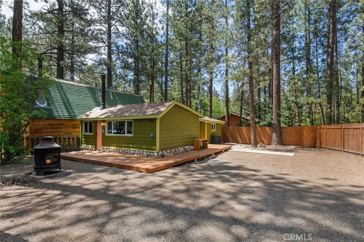 925 W Rainbow, Big Bear City, California 92314