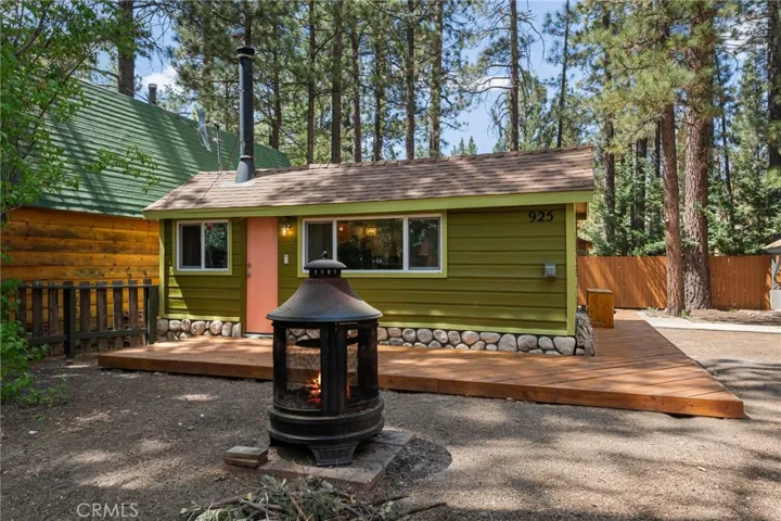 925 W Rainbow, Big Bear City, California 92314