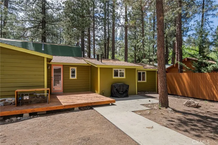 925 W Rainbow, Big Bear City, California 92314