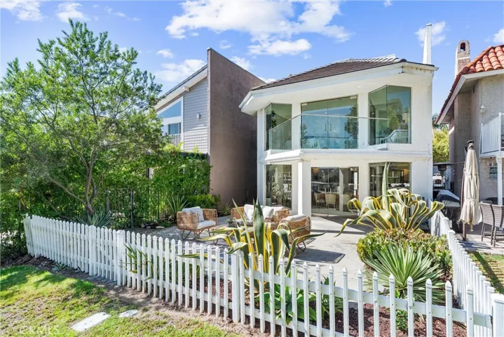 21886 Winnebago, Lake Forest, California 92630