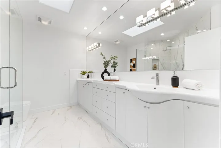 21886 Winnebago, Lake Forest, California 92630
