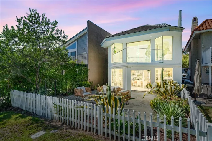 21886 Winnebago, Lake Forest, California 92630
