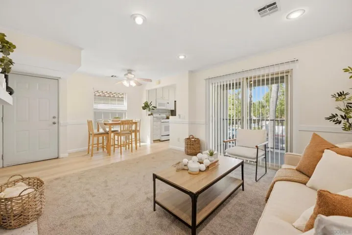 10367 Azuaga 162, San Diego, California 92129