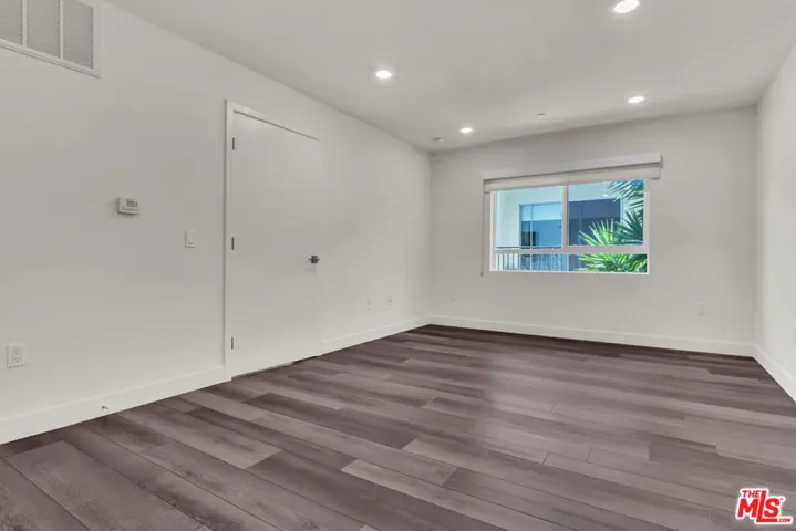 3667 Mentone Avenue 2, Los Angeles, California 90034