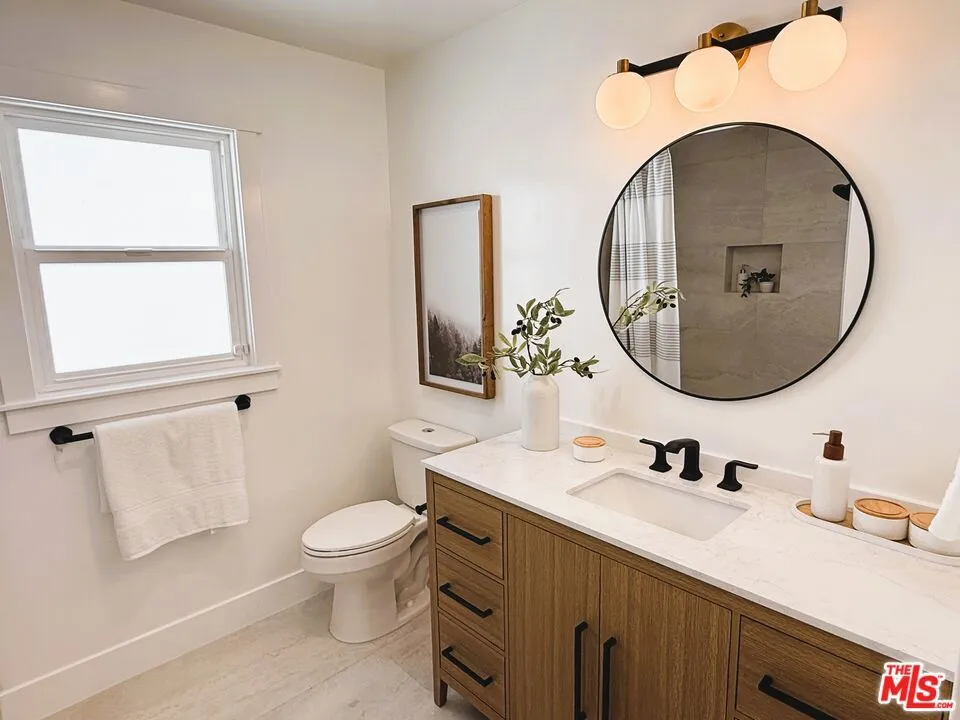 Bathroom #2