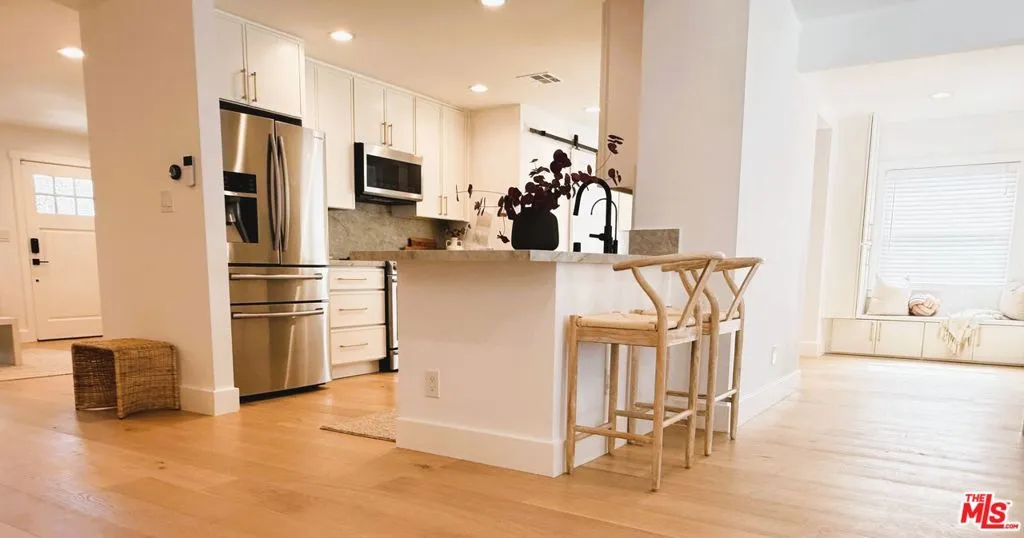 Kitchen side view