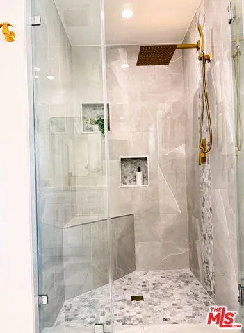 Main Suite Shower