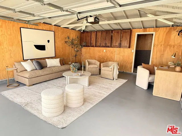 Garage / bonus room
