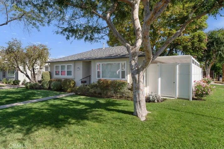 13903 Hesby Street, Sherman Oaks, California 91423