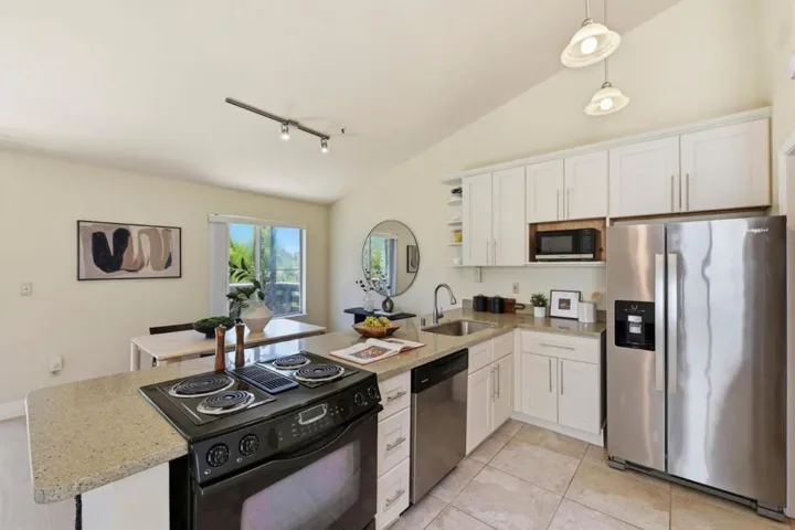 929 E El Camino Real 424f, Sunnyvale, California 94087