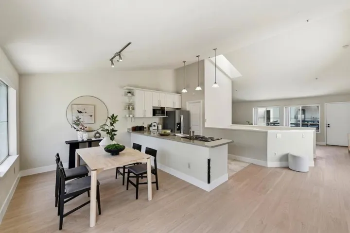 929 E El Camino Real 424f, Sunnyvale, California 94087
