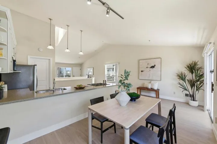 929 E El Camino Real 424f, Sunnyvale, California 94087
