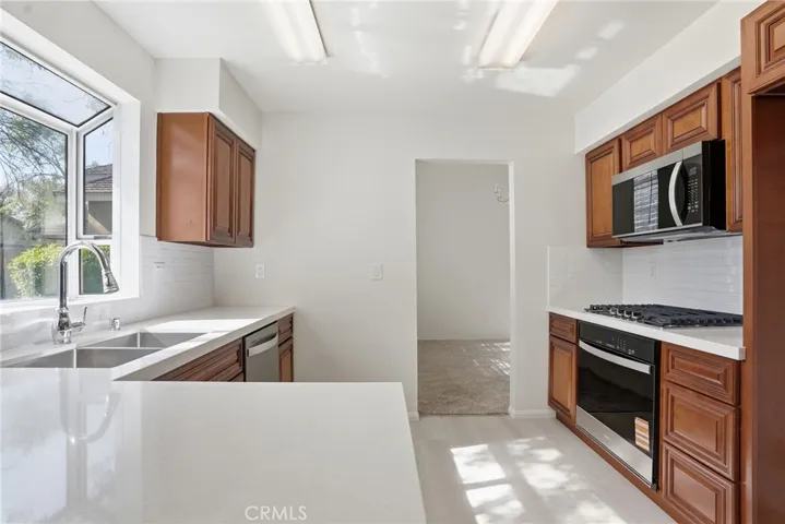 3719 Leyburn Court, Bakersfield, California 93311