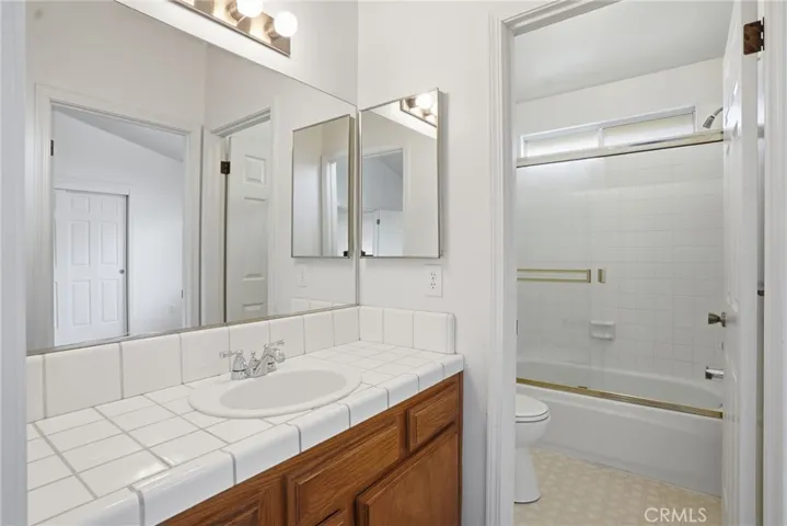 3719 Leyburn Court, Bakersfield, California 93311