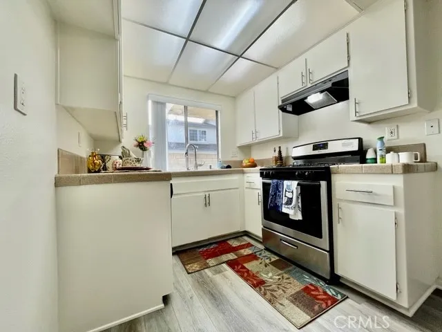 17181 Elm Street 4, Huntington Beach, California 92647