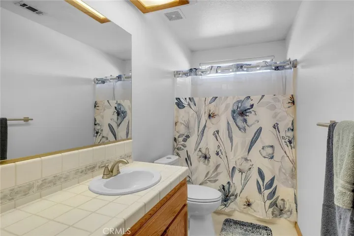 20375 Eyota, Apple Valley, California 92308