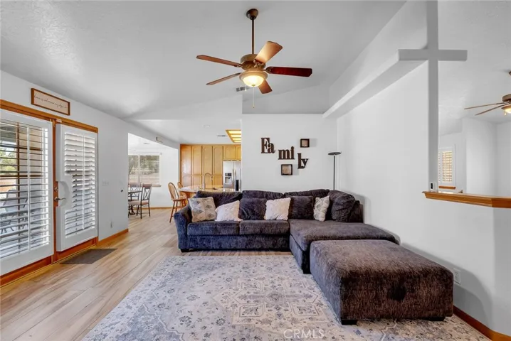 20375 Eyota, Apple Valley, California 92308