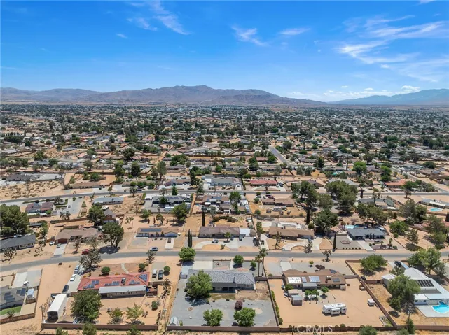 20375 Eyota, Apple Valley, California 92308