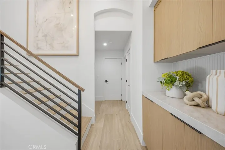539 Vista Flora, Newport Beach, California 92660