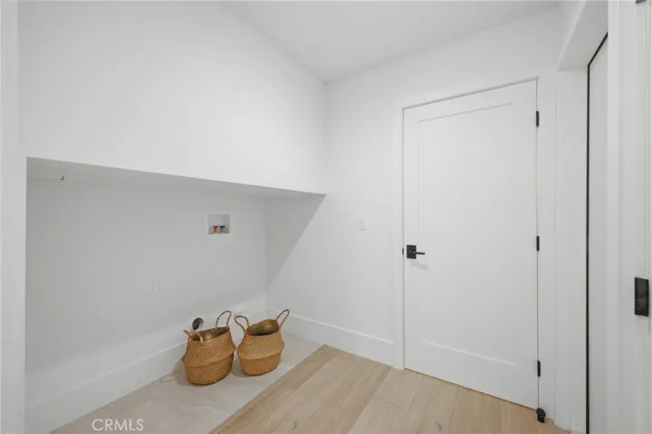 539 Vista Flora, Newport Beach, California 92660