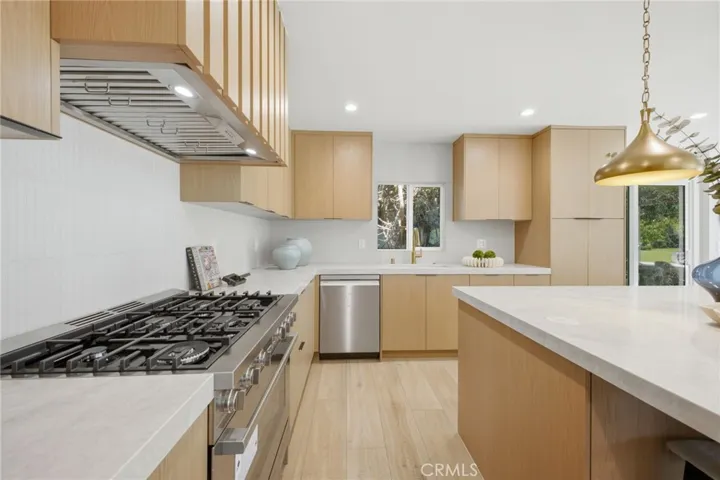 539 Vista Flora, Newport Beach, California 92660