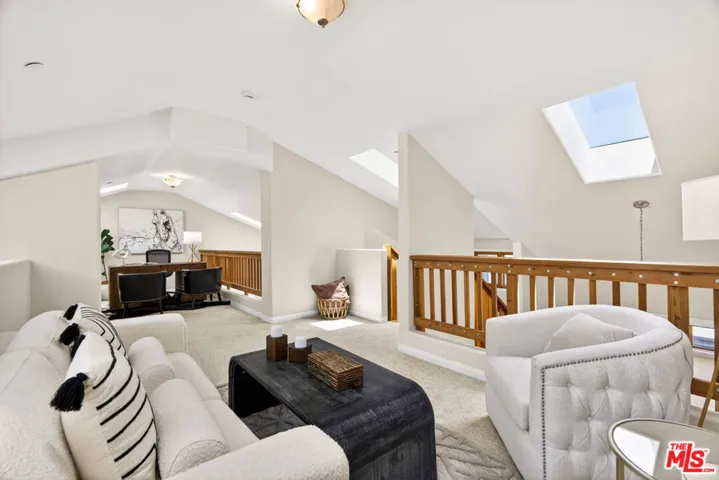 2411 4th Street 2, Santa Monica, California 90405