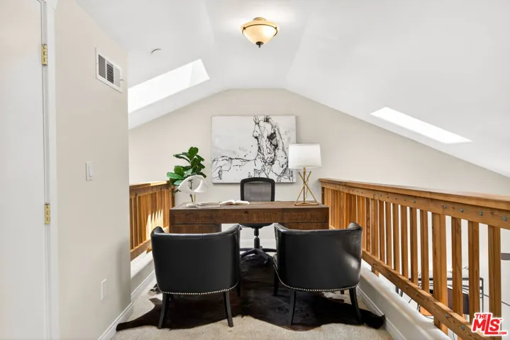2411 4th Street 2, Santa Monica, California 90405