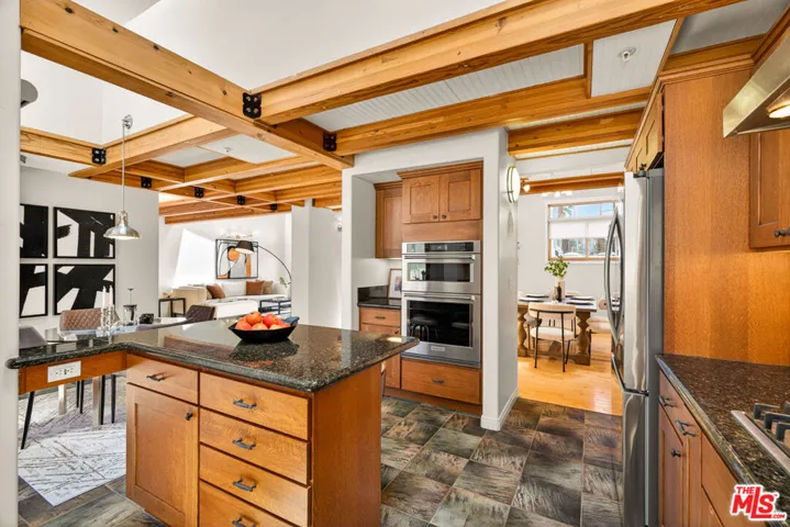 2411 4th Street 2, Santa Monica, California 90405