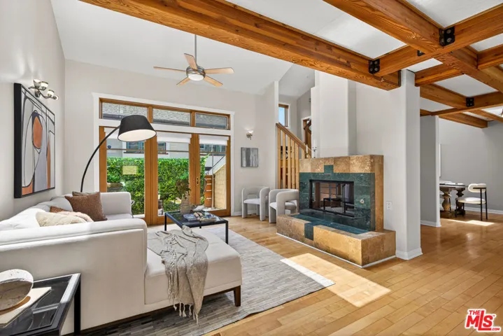 2411 4th Street 2, Santa Monica, California 90405