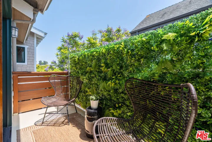 2411 4th Street 2, Santa Monica, California 90405