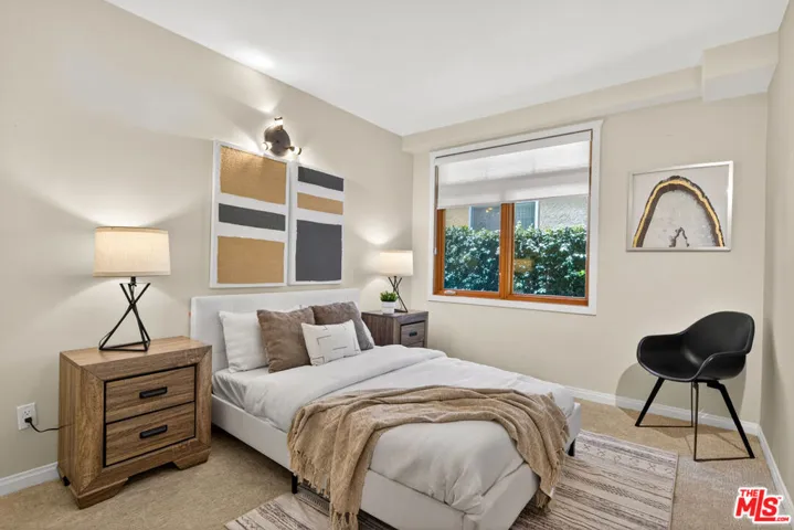 2411 4th Street 2, Santa Monica, California 90405