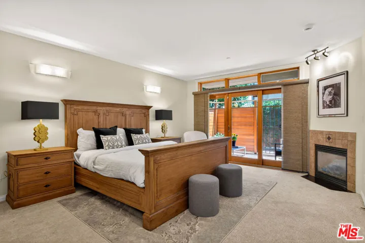 2411 4th Street 2, Santa Monica, California 90405