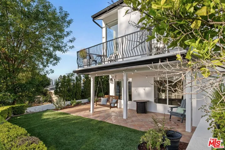 4927 Alatar Drive, Woodland Hills, California 91364