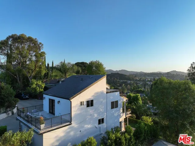 4927 Alatar Drive, Woodland Hills, California 91364