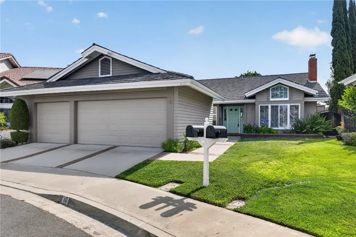 10 E Trenton, Irvine, California 92620