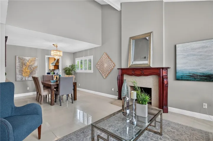 10 E Trenton, Irvine, California 92620