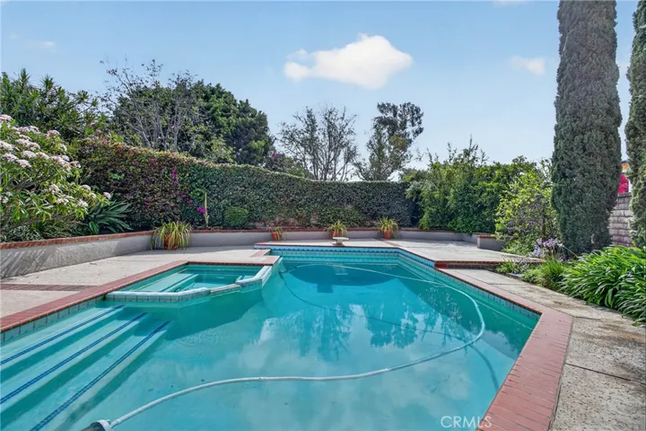 10 E Trenton, Irvine, California 92620