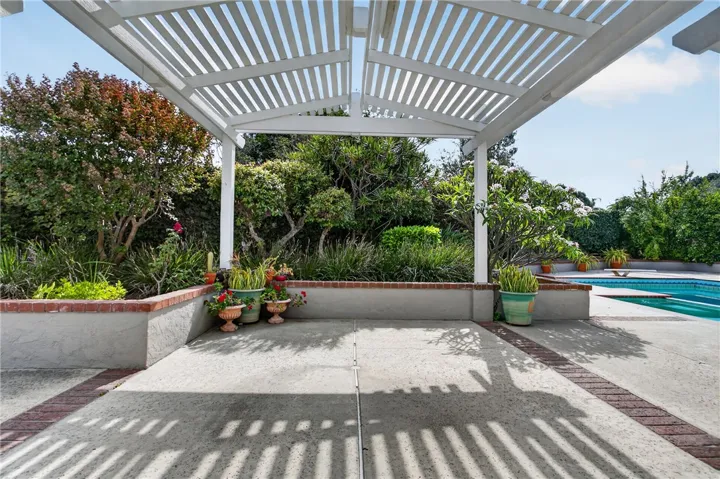 10 E Trenton, Irvine, California 92620