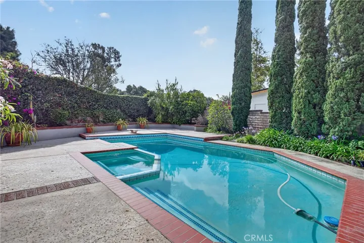 10 E Trenton, Irvine, California 92620