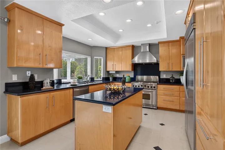 10 E Trenton, Irvine, California 92620